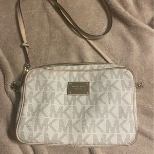 MK purse and wallet